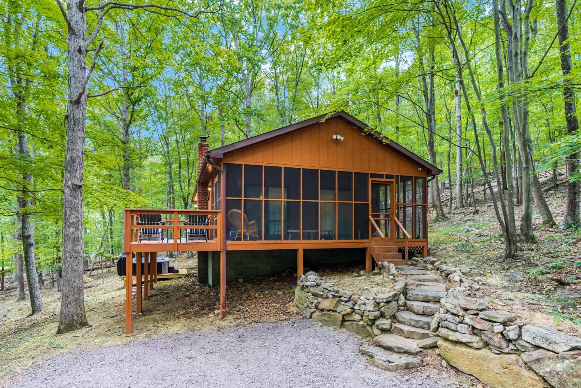 Secluded W Hot Tub, Fire Pit, Deck & Updated Wifi Great Cacapon Esterno foto